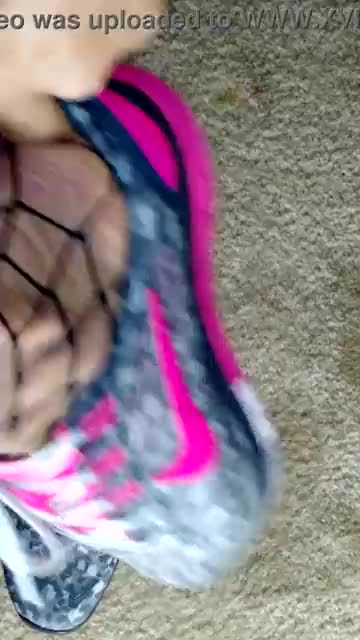 Cock cush grey nike sneakers